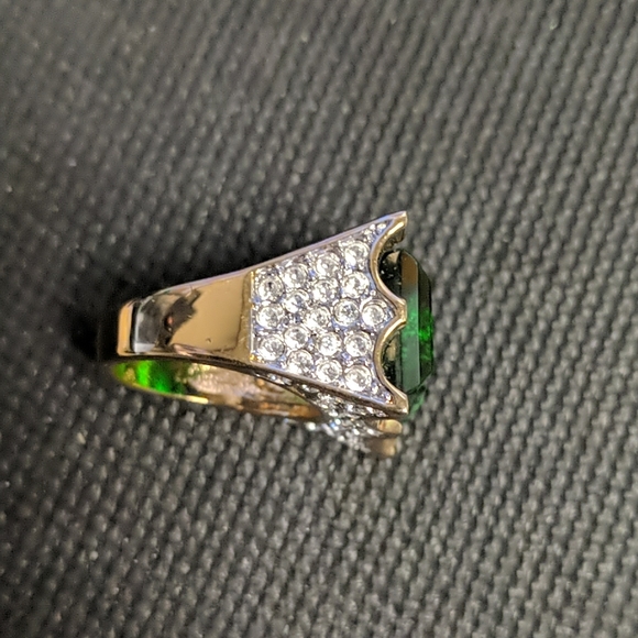 Women's ring - Picture 3 of 4